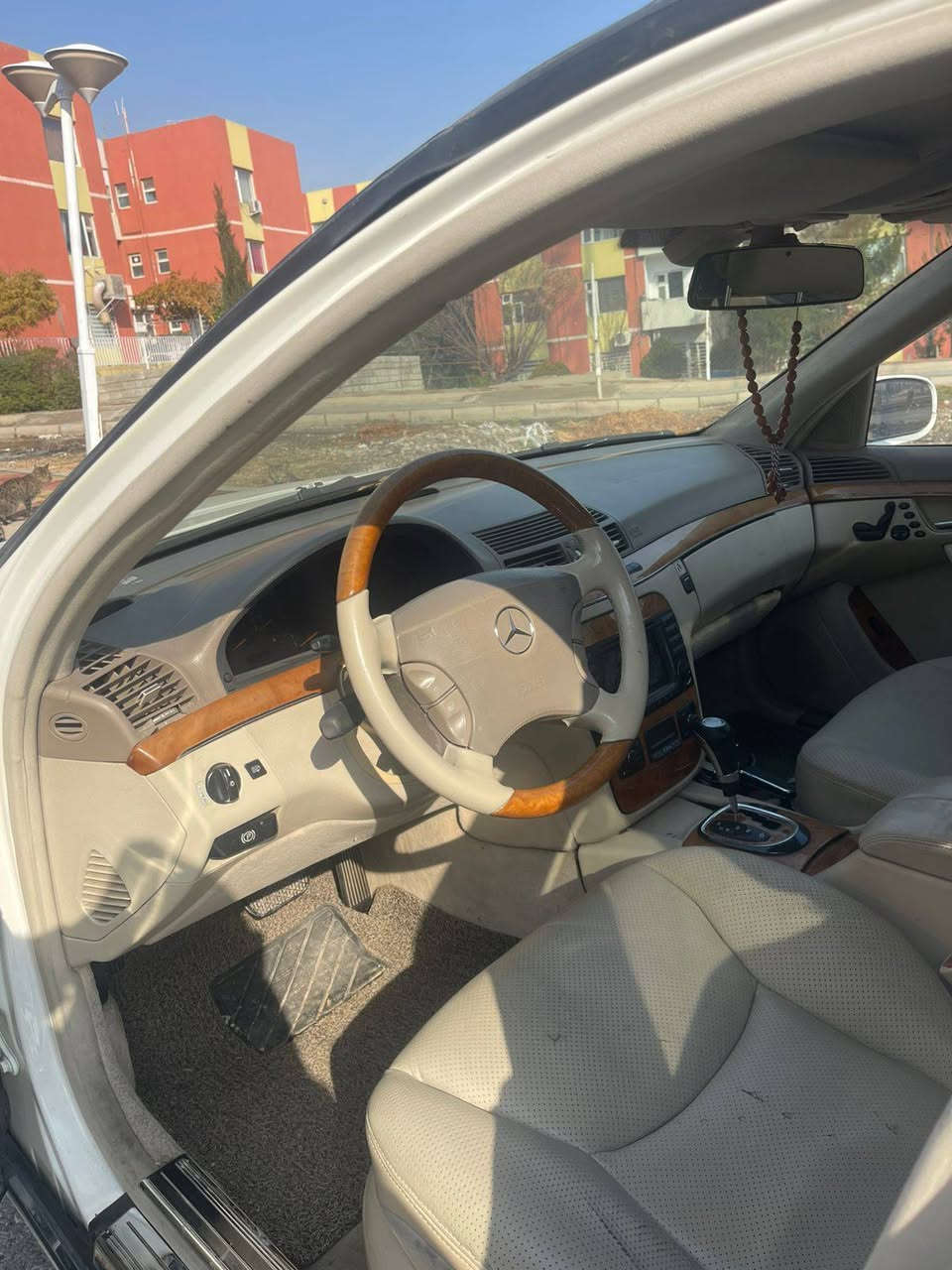 سڵاوی خوا لە هەموولایەک 

مارسیدس غەواس 
مۆدێل 2005
مواسەفات کامل 
گێر و مەکینەی بەشەرت 
دەعمی نیە 
ماڵی دۆستە سەیارەکە 
دوبەیە سەیارەکە 
گۆڕینەوەمان نیە 

نرخی /62معامەلە 
شوێن /سلێمانی 

*********** السليمانية, العراق
