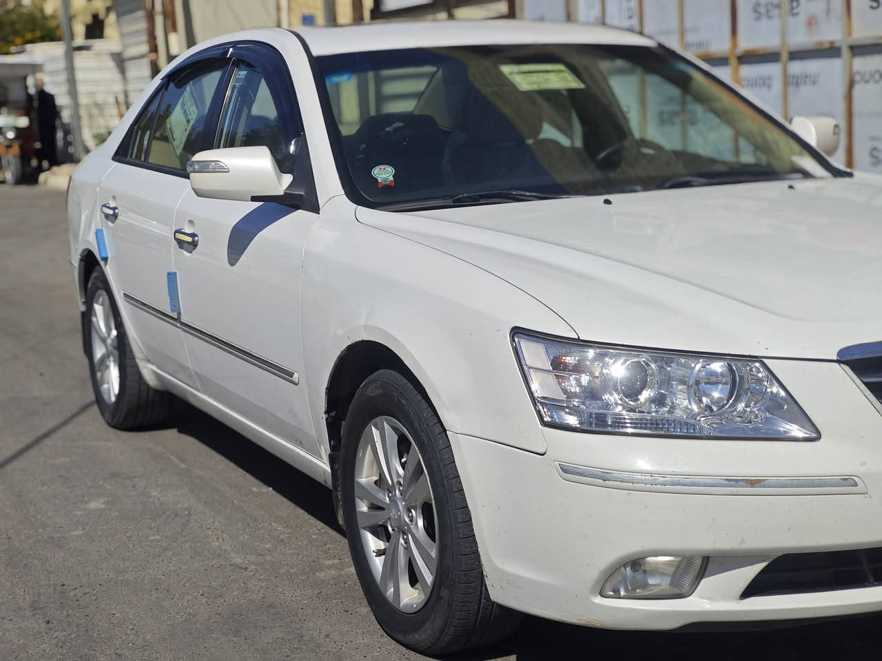 السلام عليكم سوناتا 2010 وارد خليجي محرك 2400 
ماشيه 161 الف كم / رقم بغداد دولي باسمي تحويل مباشر
السيارة فتحه سلايت فول مواصفات 
 مكفوله من الصبغ والتبديل بغض النظر عن الدعاميات 
والسونار منشور مع فيديو توضيحي وللامانه بيه رصعات
بسيطه ابو السونار كاتبهن حالوب واصلا مامبينات بس 
حبيت اذكرهن 
العنوان بغداد حي الجهاد 
للاستفسار / ***********
