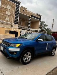 سياره لبيع جيب كومباس 2018حادثه جاملغ فقط بدون داخل وبيه رشات صبغ فول ...