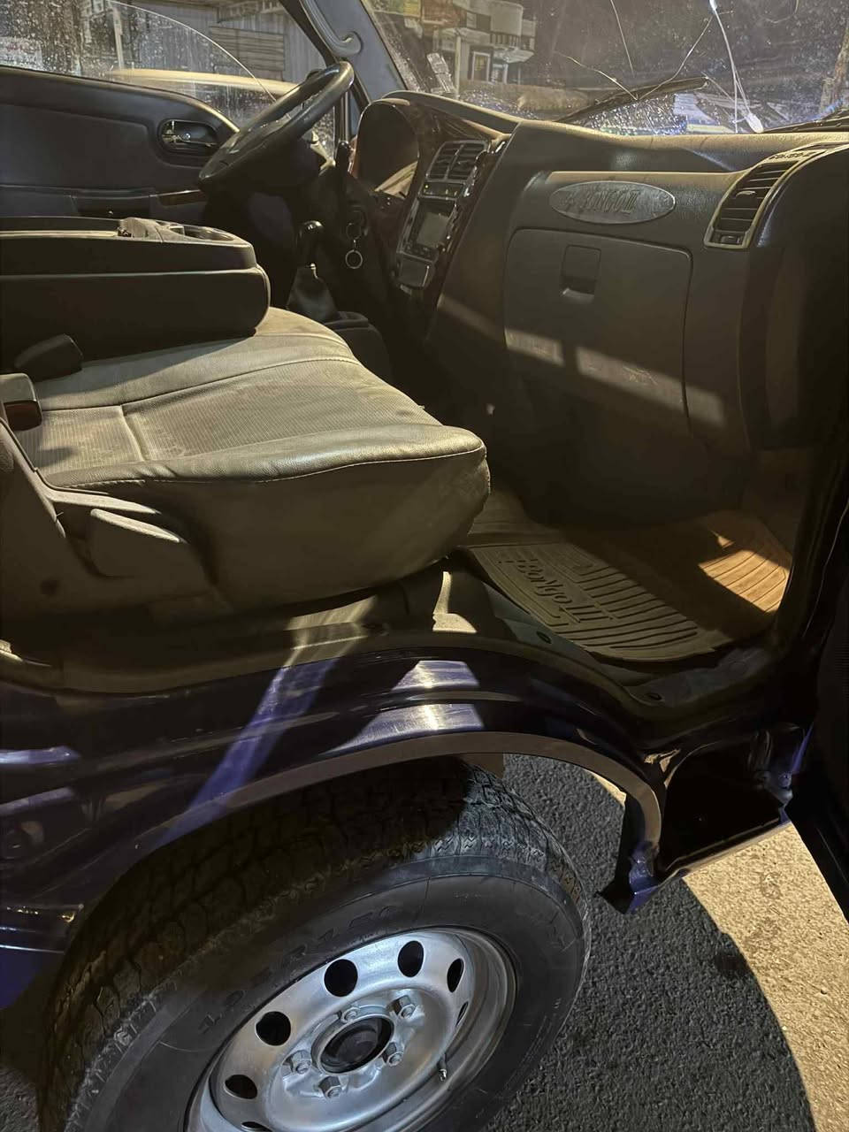 كيا 300 مفتوح مكينه جديده رقم ديالى نكليزي ع الستلام العنوان بغداد المعمل الحسينيه رقم الهاتف***********
