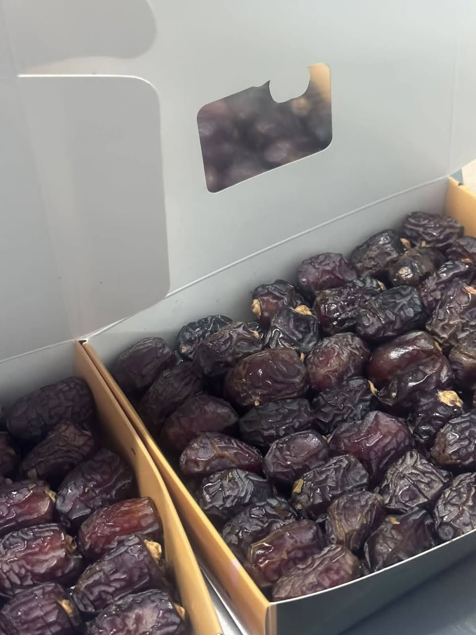 متوفر تمر بريم بسعر مناسب جدا للاستفسار ع الخاص 
وزن العلبة ٧٠٠غم


**إذا كنت صاحب هذا الإعلان وتريد حذفه لأي سبب، رجاءا أرسل رسالة إلى الدعم الفني**