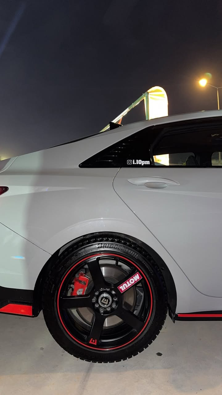 المدفع للبيع Snow🩶
🦈:النترا N 2025 لون سمنتي فووووووول ماشية (6) فقط..! 
🦈:محركها 2000 توربو
🦈:السرعة 300
🦈:السيارة كلين بس بالتحميل طاخين البنيد وبيه بارد صغير بالصندوك فقط
🦈مواصفاتها:
بصمة
فتحة سقف
تشغيل عن بعد
انارة ترحيب عند الاقتراب
شاشه ديجيتال 
تدفئة كشنات
نقاط عمياء
توقف ذاتي
كروس سرعة 
تحديد مسار
كامرة دوارة
اوتو هولد
لد داخلي بالدشبول
لدات اماميه وخلفي + لايت زنون
حساسات ورادات 360
🦈السيارة بيه هواي مواصفات تجي وتشوفة والسيارة احلى من الصور بألف مرة وانت ماخذلك سيارة حادث تافه وممشى قليل وبموديل السنة
🦈سعر السيارة 225$ وبيه مجال بسيط للشراي
🦈مكان السيارة اليرموك حي الداخلية
 ***********
 ***********
السيارة احلى بالحقيقة لان ماكو مصور براسة خير يعرف يصورها طبعا 
مشاركة ب اوتو شو رمادي
واجته دعوه ل اوتو شو بغداد
وعلية رڤيو بقناتين
