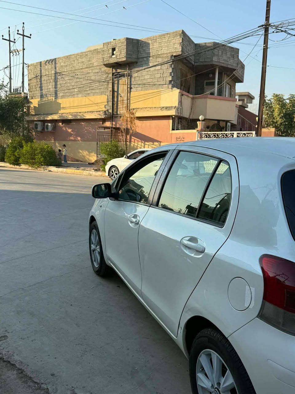 يارس موديل 2010
گير اوتماتيك 
فقط جاملغ تبديل بلادي 
بطاقة بنزين موجود 
سنوية جديد لحد 2027 
مكان كركوك 
سعر 85 مجال بسيط 
*********** 
*********** كركوك, العراق
