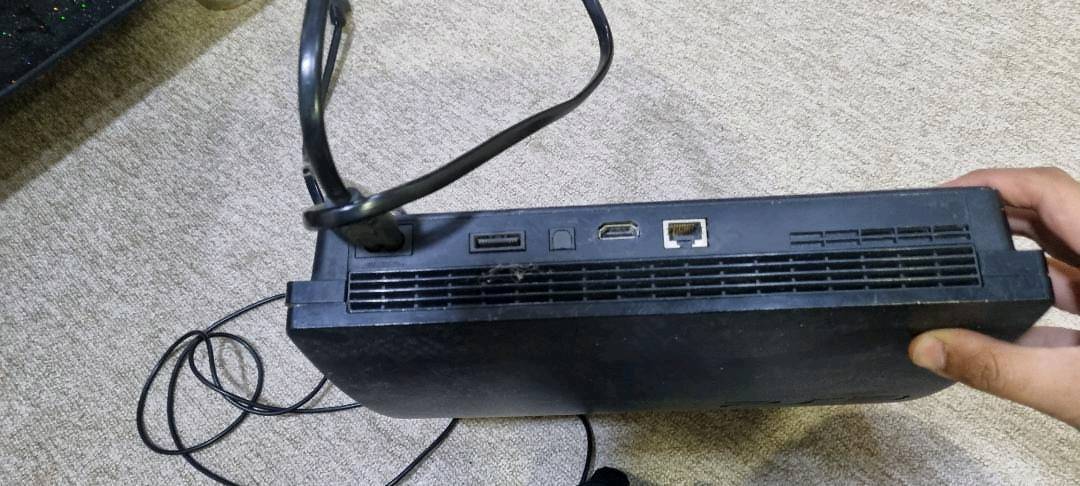 له عب 1-gta 5 2-gta 4 3-gta San andreas 4-god of war2 5-max payne 6- batman 7far cry