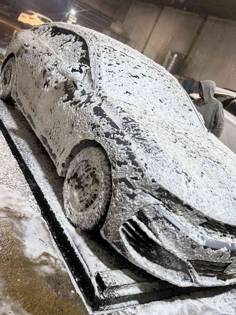 السلام عليكم  كي فايف موديل2023 مكينه1600تيربو بيه منضومه غاز موديل 2023 معوقين حادثة ب امريكا مجفيه

ماشيه 91الف كيلو 

تشغيل عن بعد

رقم بغداد 

نضام قياده
اربع مودات قياده

قياده مسار
تبريد بيانو
كير 8 نمر
اناره سستم كامل
و بيه بعد مواصفات 
السياره جديده و استخدام شخصي 

رقم بغداد الإنكليزي 

السعر 135و بيه مجال 

***********
