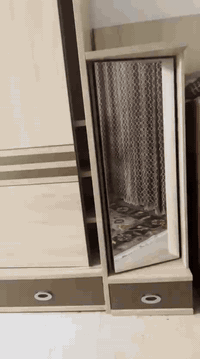 غرفة نوم تركيه للبيع مكاني بغداد البنوك للتواصل على الرقم لطفا ***********  السعر ب٨٠٠ وبيها مجال
