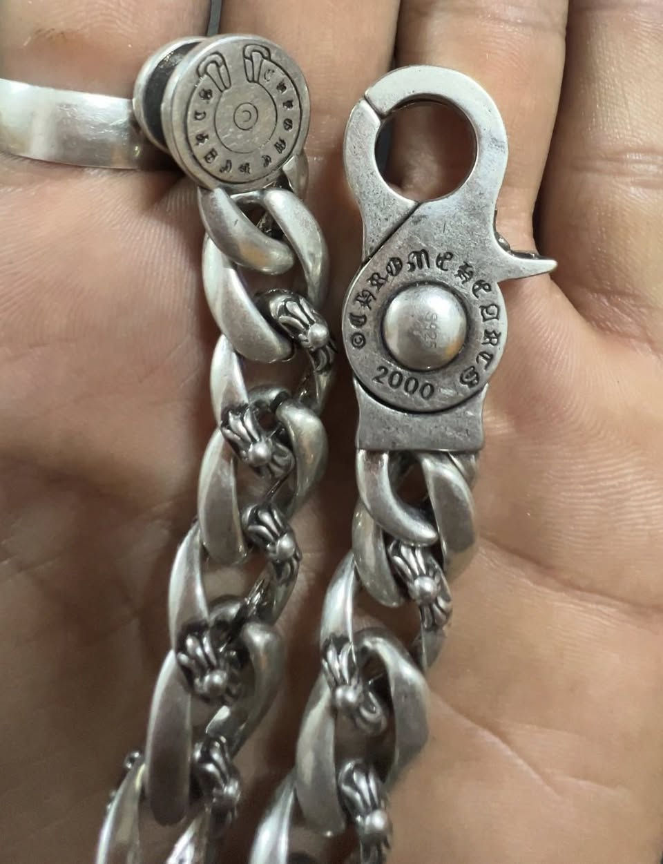 السلام عليكم اخوتي قطعه فضه 925 انتيكه تحفه اخوان القطعه باله باله ابيعهه باله بس هيه مختومه٩٢٥ وقطعه تحفه انتيكه عن الحلال والحرام ابيعهه هيج امانه الله ورسوله وبل عافيه الي تصير من نصيبه *********** وسعرهه مناسب جدا 
تفضل خاص وبل خدمه
