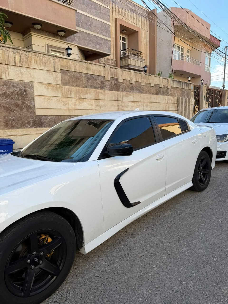 جارجر sxt محدث srt
موديل 2016
مواصفاتها معروفة + شفتات ستيرن
حدادية كلها جديدة
كير ومحرك بشرط
قفلها 190$
والسونار مرفق ويا الصور
السيارة موجودة بالموصل
كتاب تظليل من مرور اربيل لمدة سنة

للتواصل / ***********
