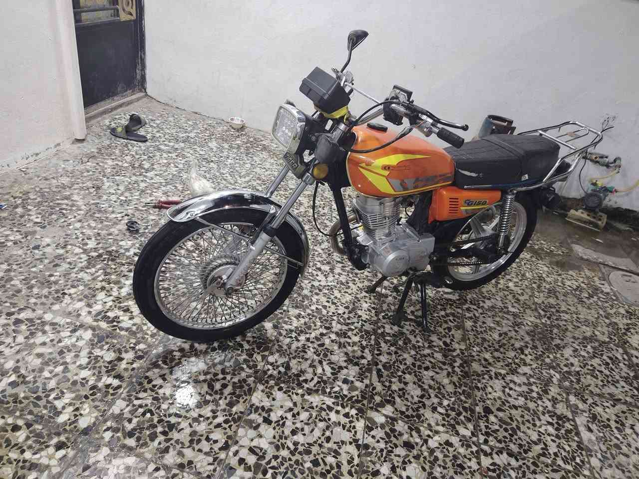 تايكر مديل ٢٠ باب اول محرك شرط شركه كفاله عامه نقص قبق زنجيل وتك اشاره فقط ٤٠٠ وبيها مجال بغداد الشعله الخطيب الزراعي ***********
