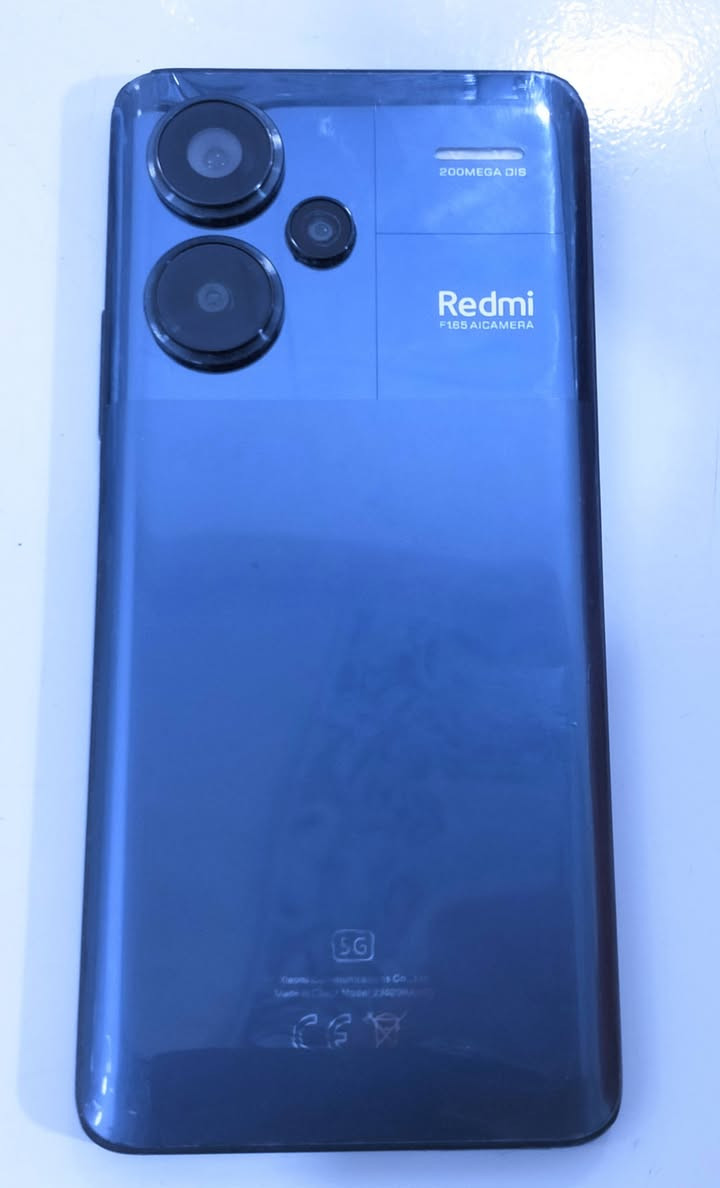 📱 Xiaomi Redmi Note 13 Pro+ 5G للبيع
شاومي نوت 13 برو بلس 5G
📺 شاشة أموليد 120 فريم
📸 كامرة 200 ميكابكسل
⚙️ معالج قوي للألعاب والاستخدام الثقيل
💾 ذاكرة 512 + رام 12
🔋 بطارية 5000 وشحن سريع 120 واط ⚡
🔧 ملاحظة:
زر التشغيل والصوت ما يشتغل + الظهر مبدل فقط
(الباقي كله شغال تمام 👍)
💰 السعر: 200 ألف بس


**إذا كنت صاحب هذا الإعلان وتريد حذفه لأي سبب، رجاءا أرسل رسالة إلى الدعم الفني**