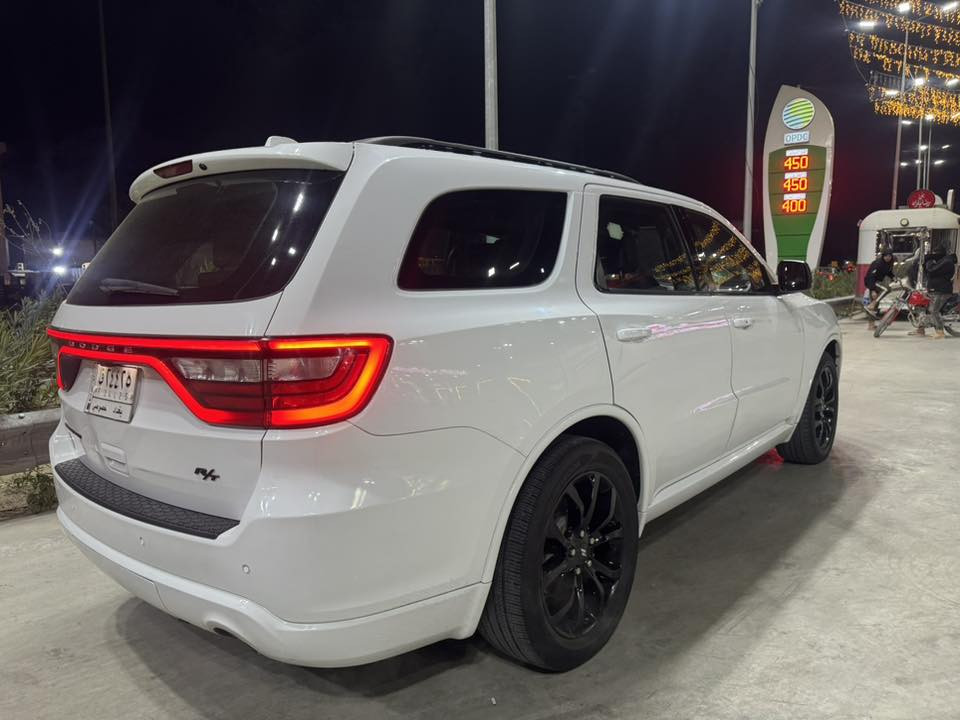 السلام عليكم دوج دورنكو موديل 2019 فول مواصفات حادث بنيد وجاملغ  صور الحادث مرفوقه السعر (205وبيها مجال السياره جاهزه مكينه كير حداديه شادلها منضومة غاز مكينه 6اسلندر مكينه 3600العنوان بغداد الاعظميه ***********
