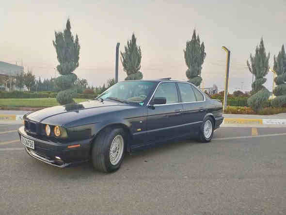 سعر السيارة 62 ورقة

بي ام 525 موديل ١٩٩٢ديجيتال فانوس 
عام صبغ جمالية بدون ضربة بدون معجون
 تبريد ثلج كير توماتيك سيارة جاهزة
سيارة سنوية هةزة جديد رقم دولي بسمي 
  شرط تحويل وكالة سيارة رقم سليمانية 
 مكان السيارة محافظة السليمانية 
سيارة فول مواصفات 
*********** 
***********
