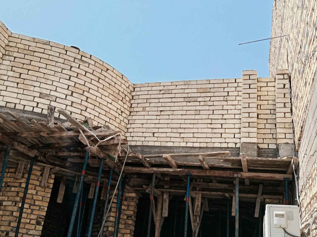 اخوان السلام عليكم ورحمة الله وبركاته خلفه بناء شغل درجه اوله ومصداقيه بلعمل ولتزام بلموعد ستلام هندسي الأتصال ع الأرقام ***********
***********
