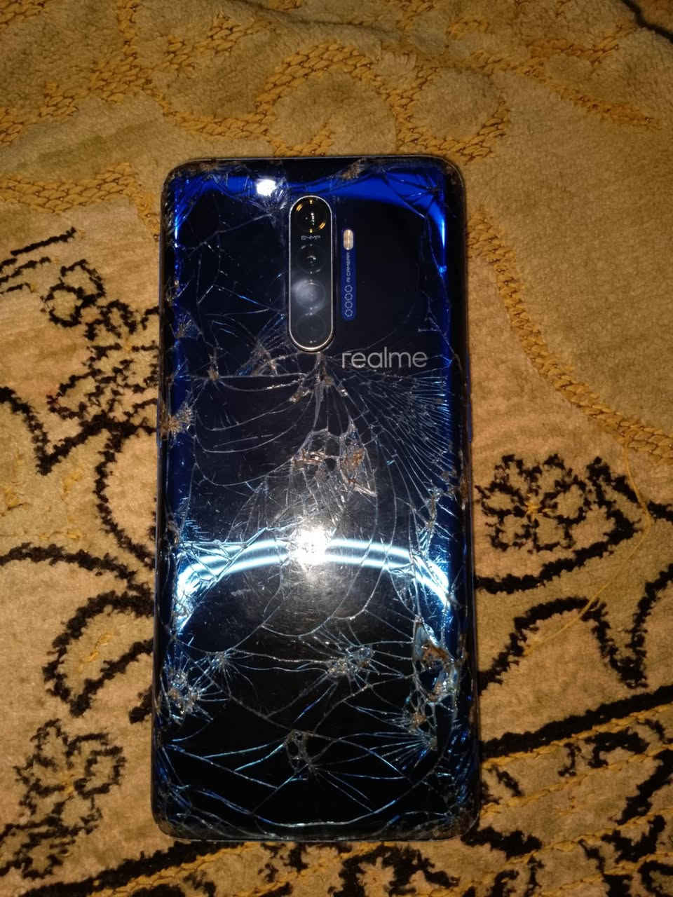 ريلمي X2pro
ذاكره 128 داخليه 8
كامره 64 mp كامرته زلال 
90 فريم ببجي حقيقي 
بصمه امولد يعني بنص الشاشه 
بصمه وجه
الضرر فقط الضهر 
150 الف 
مكان فلوجه حي الشهداء 
واتساب ***********
بيع فقط

