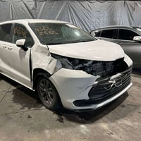 تويوتا سينا • موديل 25 • ٧٠٠٠ كم