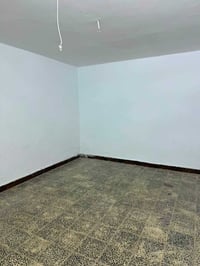 بيت للايجار للايجار في حي الظباط الثانية خلف مدرسة نفحات الحياة شارع 6...