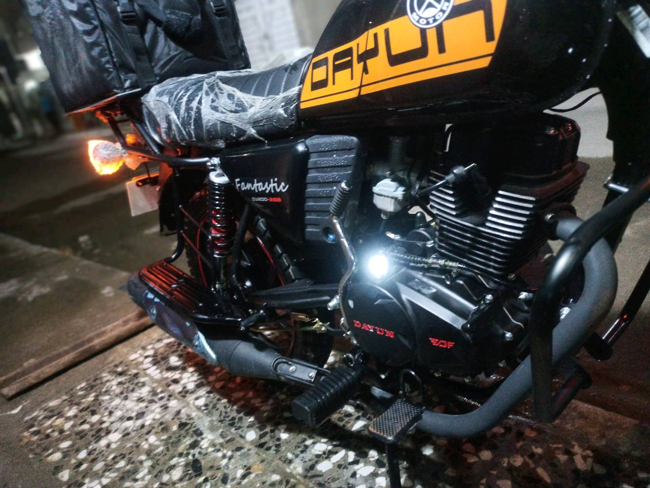 السلام عليكم دراجة دايوان جبلي المديل ٢٥ شهر ١٢ يوم ٣٠ دراجة بعدهة زيرو زيرو زيرو كفالة عامه من كلشي لحد يخابرني يكلي شبيهة اي نقص مابيهة ممشتغلة دلفري ابد دراجة مال منتسب وانقل دوامة من بغداد للكوت سعر ٣ ملاين  بيهة مجال للطيبين مكاني بغداد الامين الثانية 