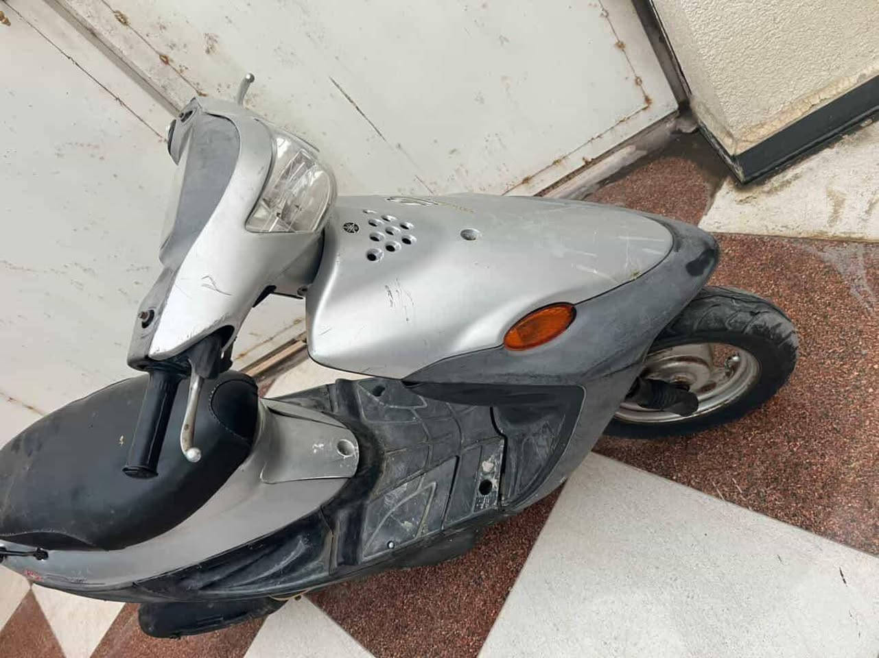 🛑🛑🛑🛑 دراجه 9 زروف للبيع  جاهزه من كلشي شلعه فول وسرعه فول ونضافه شوفت عينك ناقصهه فقط  باتري.                       .مكاني القرنه الشرش سعررررررررر مناسب

***********
