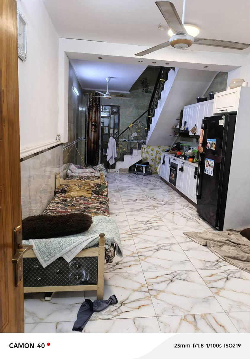 السلام عليكم بيت للبيع الشعله أم نجم  المساحة ٧٥متر شارع النهر شارع عشرين مقابل التشجير الاستفسار ***********/***********
