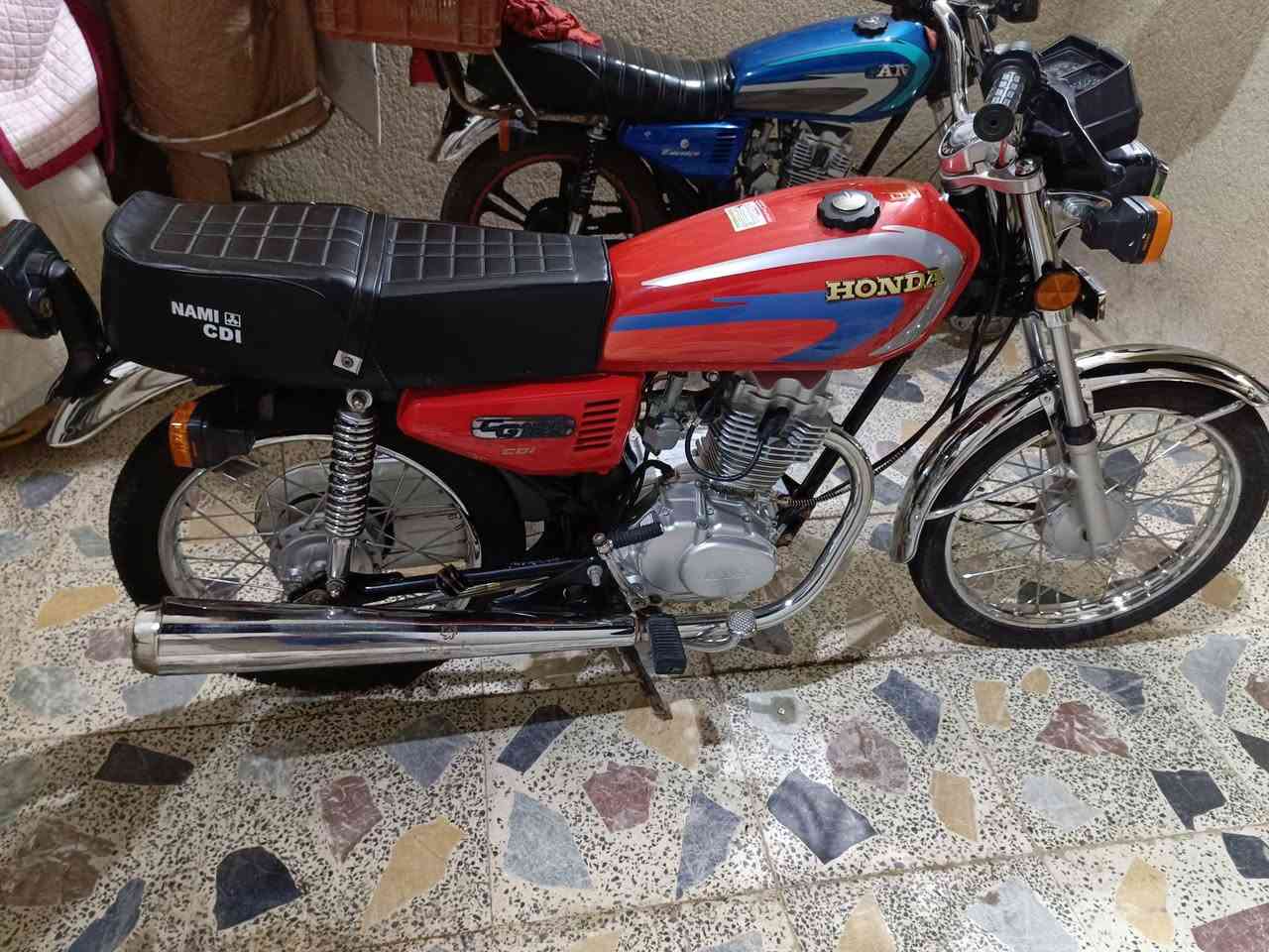 دراجه للبيع بدون اوراق نامه شلامجه اصلي سعر 850 الشراي يتصل ***********
