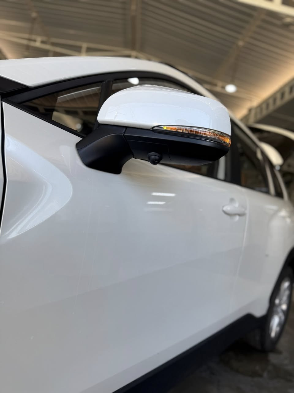 سلام وعليكم تويوتا كورلا كروس موديل 2024ماشية4000حقيقي فول مواصفات كراسي جلد وكرسي كهرباء ثلاث حركات حماله سقف بلوجكتر رادار امامي تحديد مسار اربع كامرات 360درجة فول مواصفات واحد على واحد سيارة مكفوله من الصبغ ولبارد عدا الرصعة لي بل جنطة سعر السيارة 26200مليون عنوان السيارة بغداد الكريعات شارع الوقف السني رقم الهاتف ***********
