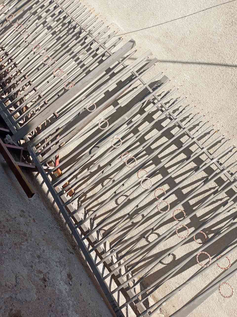 #للبيع سياج حديد خارجي العرض 13متر والارتفاع مترين من ضمنه باب طلاقتين  حديد   ثقيل ونظيف جدا    مكاني  بغداد الغزاليه    ***********
***********
‏‪***********‬‏
 #العراق #بغداد #متابعين
