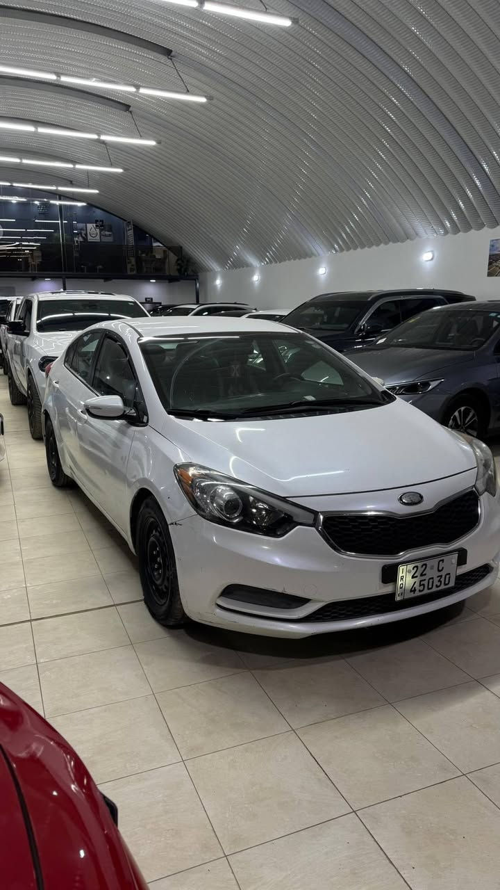 فورتي موديل ١٦ وارد امريكي سيارة بدون صبغ بيه بس بارد بلكنر مال جاملغ خلفي محرك ٢٠٠٠ دوش رقم اربيل سيارة ب اسمي تريد تحويل او وكالة سيارة جاهزة موصفات عادية 
مكان سيارة حلة 
سعر 117 وبيه مجال 
اتصل وتدلل ***********
