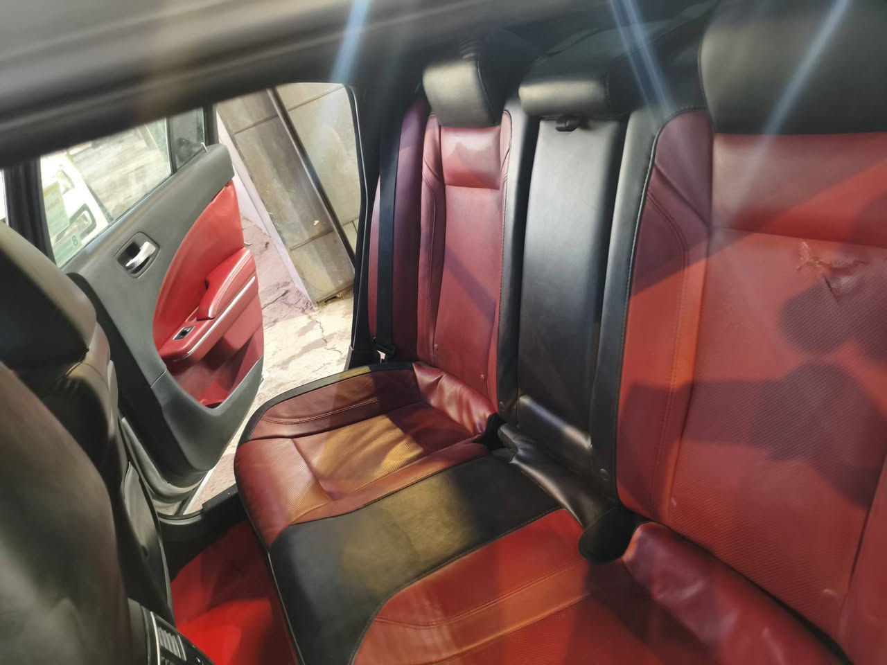 سلام عليكم شباب جارجر كنديه 2012 بسمي مباشر صارله شهر مديوره رقم بغداد فول مواصفات فتحه كير طياره عداد 260 غرفه حضن جلد احمر 2020 مفروشه جلد حساسات امامي خلفي منضومه زنون اصفر مكان حادثه مبين فقط جاملق خلفي ومقسمه البيبان ولبنيد النرمايد جاملقات اماميه ممفتوحات *********** مكانه ميسان سعر 140
