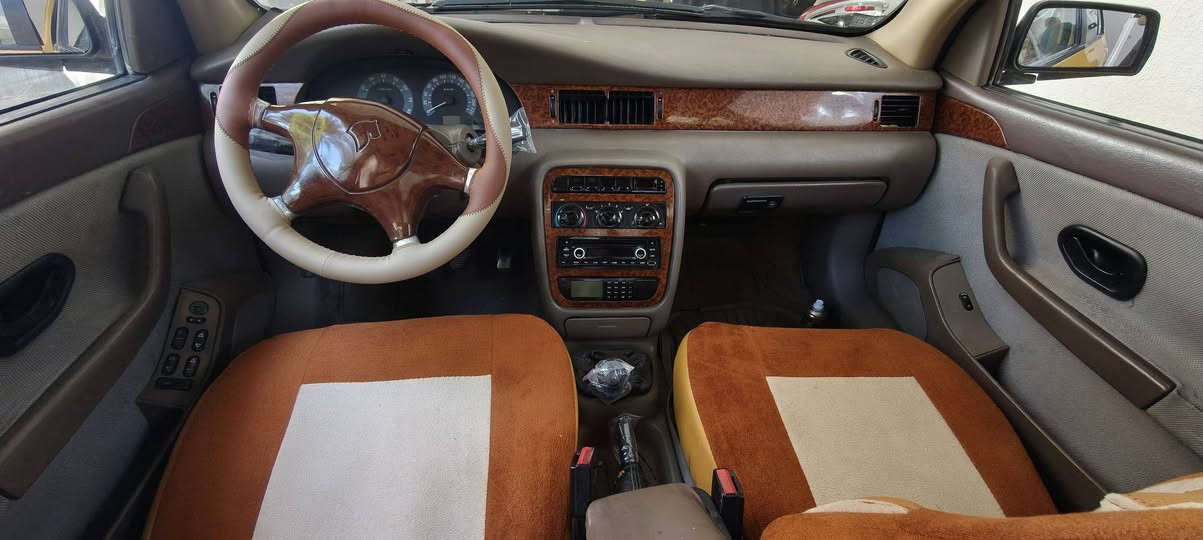 سلام وعليكم سمند موديل ٢٠١٢ كرستال سيارة كلش نضيفة وجاهزة من كلشي مكينة كير حدادية خير من الله تبريد ثلج غرفتهة نضيفة دوشمة جديدة تخم تاير بيهة صبغ فقط جاملغ امامي يسرة دواخل كلهة بلادية صفاحهة عدلات سنوية ماصاقطة رقم بغداد مكان بغداد سعر ٤٠ وبيهة مجال رقم ***********
