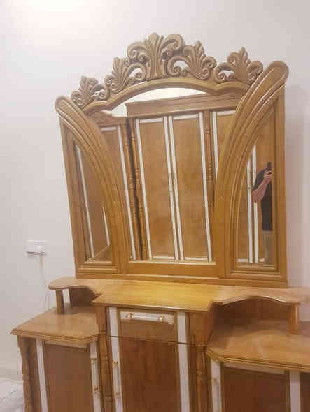 العنوان علي الشرقي قرب مركز شرطة

***********

سعر مليون و٢٥٠
