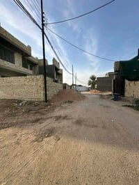 أرض سكنية للبيع في منطقة هادئة وموقع ممتاز. تناسب بناء منزل أو مشروع ا...