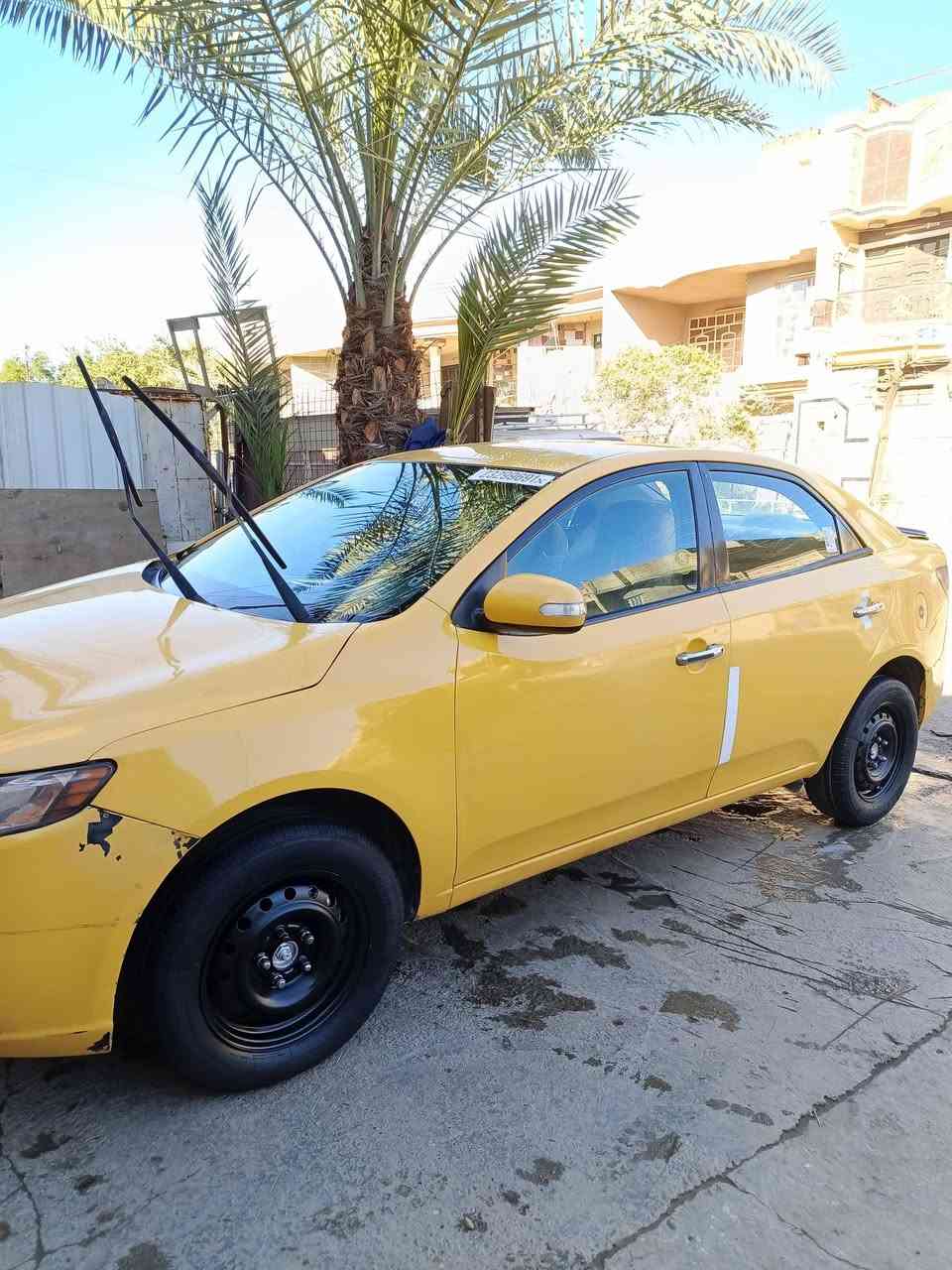 سلام عليكم فورتي موديل ٢٠٠١١ امريكي حادث باب وجاملغ امامي سايق بدون دواخل وبل عراق جاملغ امامي. ايمن  محرك كير لوك صدر خلفي امامي جديد تخم تاير هوة ول اويالة جديد رقم بغداد دولي هزة جديدة تحويل مباشر بسمي السعر ٧٨ وبيه مجال للطيبين رقم الهاتف ***********
*********** بغداد
