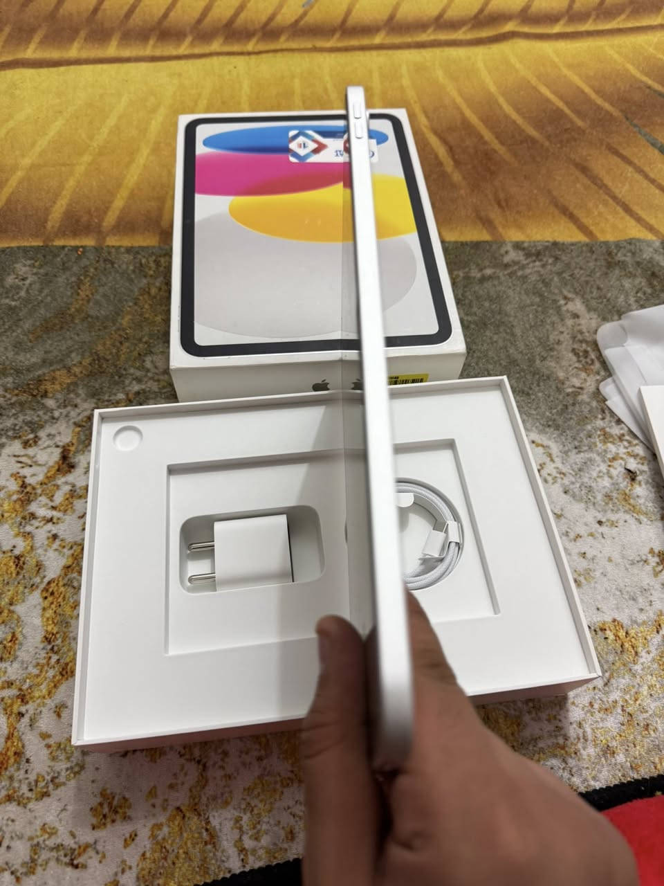 السلام عليكم للبيع ايباد 11 A16 ذاكره 128 عدد دورات الشحن 30 استخدام قليل مكفول حته من الخدش مكاني بصره تنومه  السعر 500 الشراي يتصل وبلخدمه ***********
