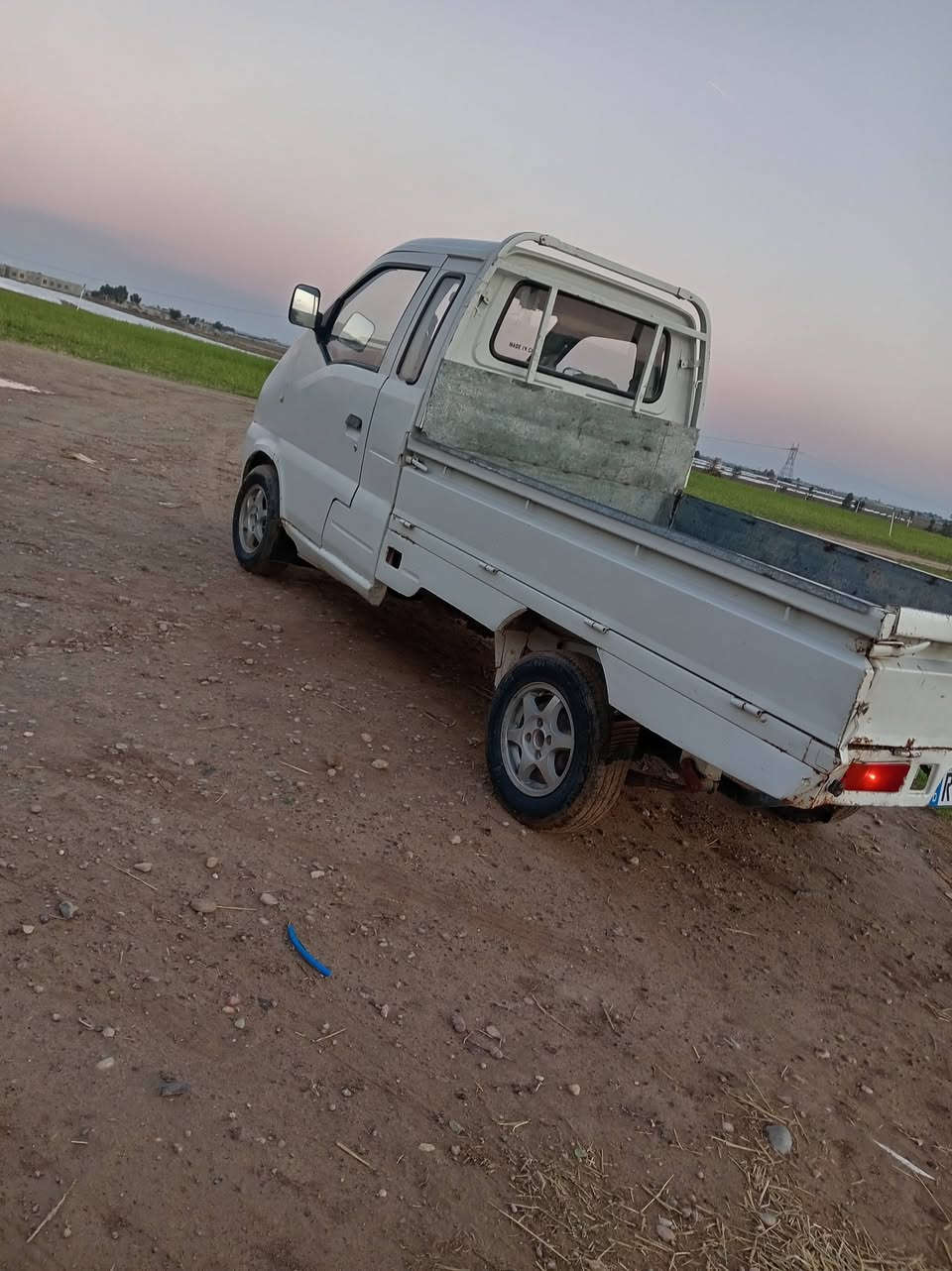 هيفه نضيفه البيع شاصي جديد مكفوله  مكاني جزيره السحاقي  السعر 16جديده***********
