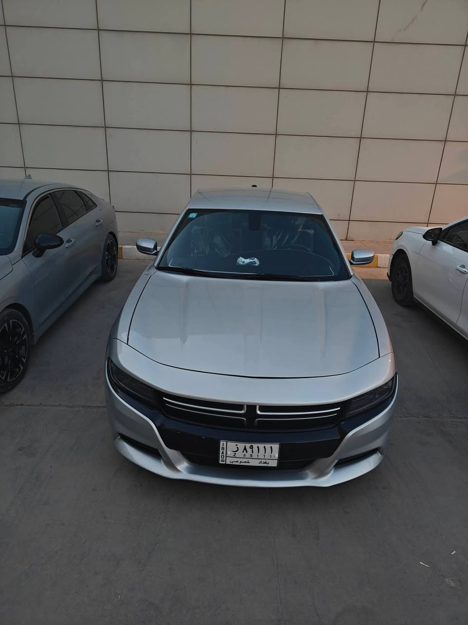 جارجر موديل 2022 أصل 
رقم بغداد ألماني 89111 بأسمي 
مواصفات SXT 3600

كاميرا خلفيه شاشه كبيره 
تحكم ستيرن تبرد ثلج 
بصمه ابواب تشغيل عن بعد
كير مكينه كفاله ... ضرر تبديل بنيد صور الضرر موجوده 
مكان السيارة ذي قار . ناصرية مركز .الشموخ 
سعر 225 
أي استفسار خاص مفتوح


**إذا كنت صاحب هذا الإعلان وتريد حذفه لأي سبب، رجاءا أرسل رسالة إلى الدعم الفني**