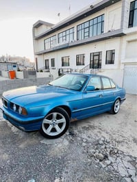 بي إم دبليو 525i • أوتوماتيك • چەمچەماڵ