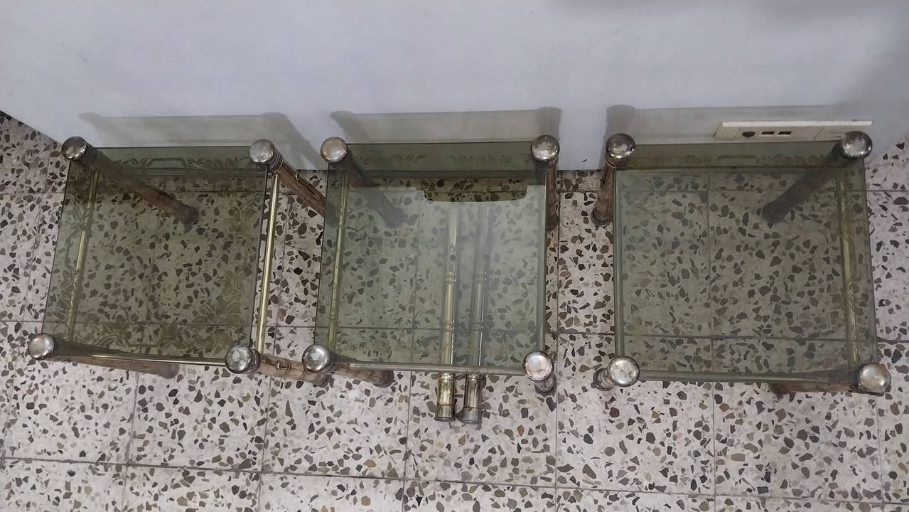 يارزاق
ثلاث طبلات زجاج صناعة قديمة مع ارجل اضافية نظافة متوسطة
بغداد ... المنصور ... لايوجد توصيل محافظات رجاءا
السعر ٣٥ الف وبيها مجال


**إذا كنت صاحب هذا الإعلان وتريد حذفه لأي سبب، رجاءا أرسل رسالة إلى الدعم الفني**