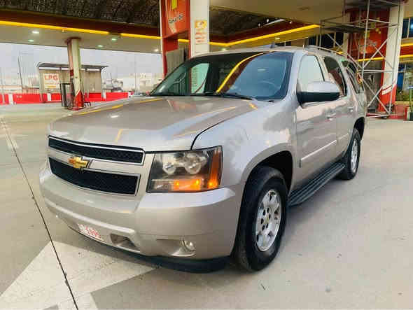 تاهو L.T.Z  2007دوبه يى تازه داغل بوه  قه پات مواسه فات  گيرو مه كينه به شه رت  ده بل و ده بل اكسل به شه رت كاره بايى  وته قه و ره قه ى به شه رت  سه ياره كه ساغ ساغ ساغ موسو براوه به شه رت   چوار تايه ى لوكو له ژيره  كوشن جلد و خه زن و هيته رو كاره بايى  سلايد ئاوينه شه فت و كاره بايى و اشاره ت  فوله سه ياره كه  به ردى گزوزو دارو به ردى به شه رت  گورينه وه شم هه يه به شتك به دلم بيت نرخى ٨٦ گه لاو معامه له كى برايانه  ***********
*********** رانية
