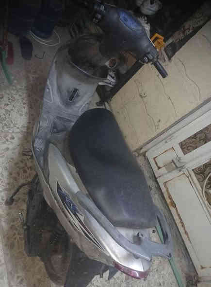 سلام عليكم دراجه للبيع ماكس منغولي مبدله ولفات فقط والصلنصه طاكه 
شغاله هندر وسلف وكهربائيتها كلها شغاله 
سعر 350
مكاني بغداد زعفرانيه 
اتصال واتساب ***********
