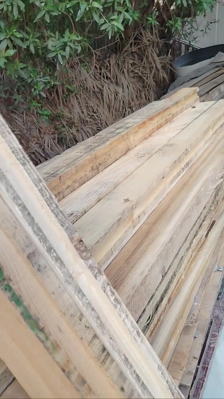يوجد سير 2 باربعه على متر و180 للبيع ‏‪0771 754 7065‬‏
