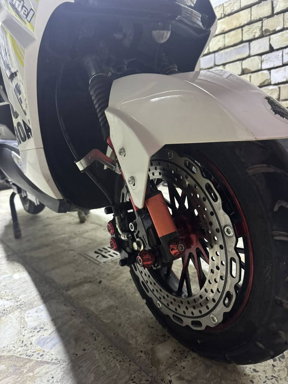 سلام عليكم دراجه شحن جي تي سكنس رياضي فول 2025  /6 /بطاريات  مكان بغداد جديدة  ستفسار على هاذا الرقم *********** او واستاب
