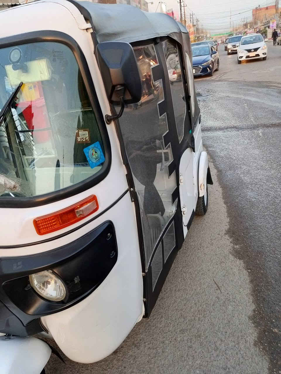 تكتك للبيع موديل 2022 كفالة عامه رقم الهاتف العنوان بغداد  ***********
