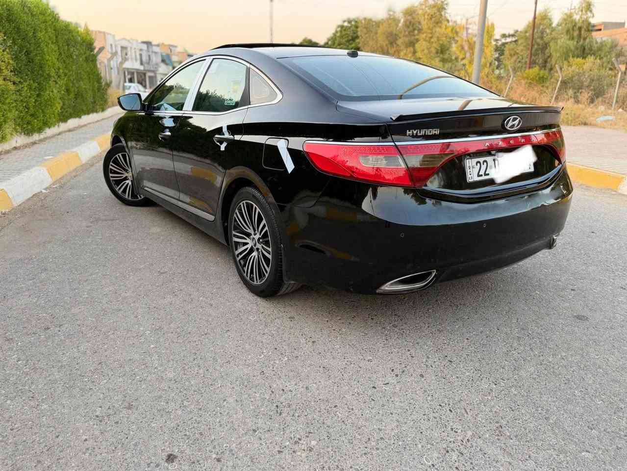 للبيع ازيرا موديل 2014 خليجي 
السعر (112)$
مواصفات vip فول 
مايحتاج اذكر مواصفات معروفه 
بيها بابين تبديل بلادي طرف السائق 
كير ومحرك شرط بدون عيب 
حجم المحرك 4 سلندر 2400 دوش 
رقم اربيل والسنويه والهزه كله جديد 
سونار مرفق مع صور 
مكان السياره كركوك 
*********** كركوك, العراق
