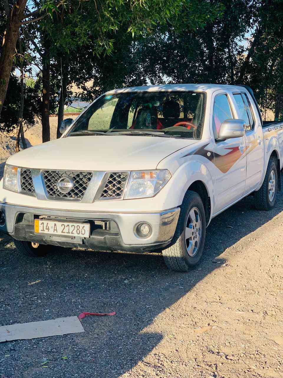 للبيع نيفاره موديل 2013رقم بصره الجديد مكفوله كفاله عامه عده بارد قليل حداديه تخم تاير جديد تبريد شغال مكينه مفتوحه لا تنقيص ولا تبخير السعر 119 عنوان بصره حي الاصدقاء ***********
