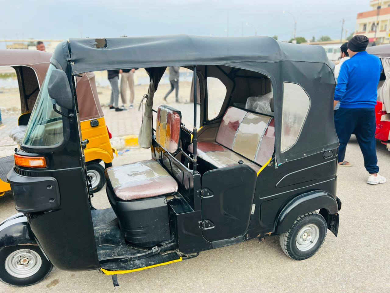 تكتك موديل ٢٢ رقم واسط راعيهه بل نعمانيه يمي تحويل ثاني يوم جاهزه كبل للشغل ***********
