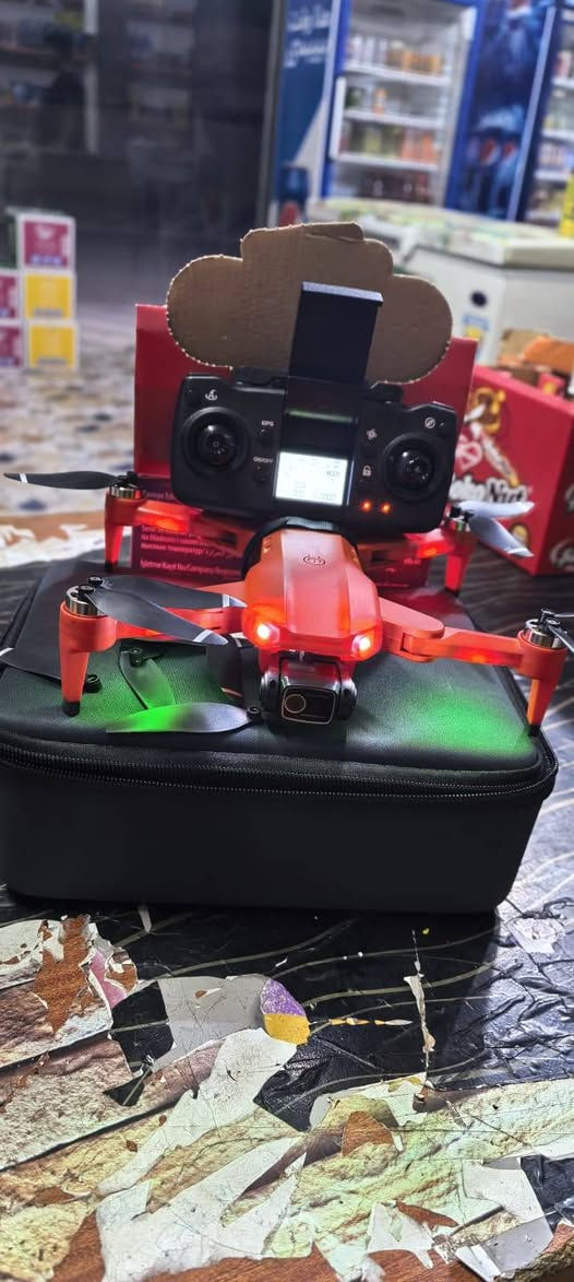 السلام عليكم 
درون L900
مواصفات تخبل
كامرة K4
جهاز شاشة
وياها 8 ريش احتياط وبراغي
ماطورات برشلش لهية اضبط شي
جديد غير مستخدم
كتلوج عدد 3
مواصفاتها مذكورة
مكاني تكريت القادسية
***********
