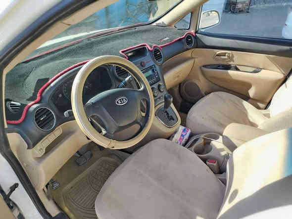 كارينز موديل 2011 للبيع
7راكب محرك 2000
السعر 120$وبيه مجال بسيط رقم بغداد للاستفسار الاتصال على الرقم ***********
