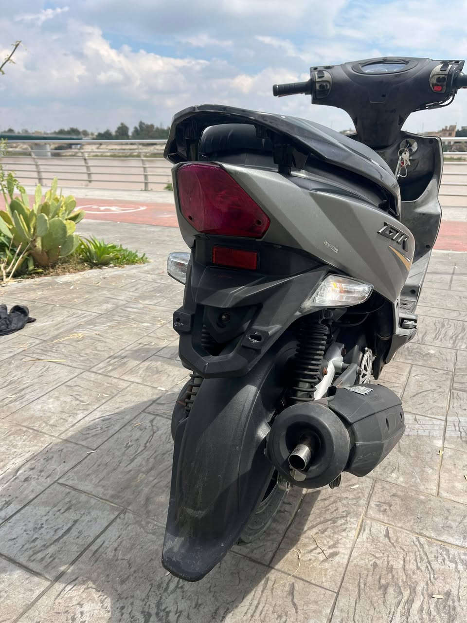 سلام عليكم دراجه جيتي ار رمبه شلعه و معدل انطيك بية ضمان اذا مكينه مفتوحة او كفر ابدل  مال جناي ترايك وين ما تريد الراغب بل شراء الاتصال على العنوان كاضميه الرقم*********** بي واتساب
