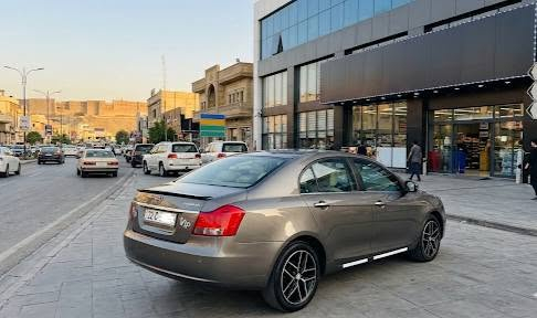 geely emgrand 8 model 2013
جیلی ئێمگراند 8 مۆدیل 2013
***********
گێرمەکینە بیلادی میستربووشی یابانی 20 مەرغوب لۆک بێ سەرف بئ سبوغ ته  نها بۆنيت و سقف تۆزيك كالبۆته وه
فوول مواسەفات سلاید. 
گیرتۆماتیک+عادی‌+s،
تبرید مرکزی 
٨ ئێرباگ 
 ئیقتسادی و بەهێز 
عربي..... 
جيلي امكراند٨ للبيع
محرك 20 ميتسوبيشي یابانی البلادي المرغوب والاقتصادي بدون بخار لوك ويشتغل على بانزين عادي بدون مشكلة
لایت شغال،جام شغال،لایت متعرک،
شاشە+کامیرە+حساس،
كير اوتو وعادي وسبورت
شاشة ايباد وكاميرا خرائط ويوتيوب
موديل 2013
سلايد 
تبريد مركزي امامي خلفي 
بيدون صبغ بيدون عادث 
السعر ٦٩ ورقة بي مجال تحويل بشرط 
***********
سيارة موجود في أربيل أربيل, العراق
