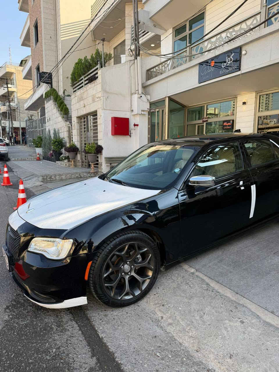 سلام عليكم
اوباما كلايسلر موديل 2018
ماشية 161 الف وارد كندي السيارة كلين بيها بس بارد بجاملغ السايق شبر وبيها بارد بصندوك شبر السيارة جاهزة من كلشي رقم اربيل داخلها لون اوفايت تحكم ستيرن كشنات كهرباء + تدفئة تبريد و ستيرن تدفئة
السعر 242 وبيها مجال
📍العنوان بغداد البياع- حي الرسالة 2
التواصل ***********
